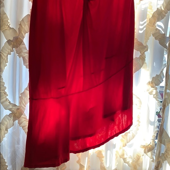 Red plus size asymmetrical dress - Picture 3 of 4
